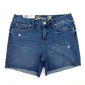 Seven7 NWT 5” Denim Weekend Jean Shorts Women’s Size 4 Distressed Raw Edge Retro